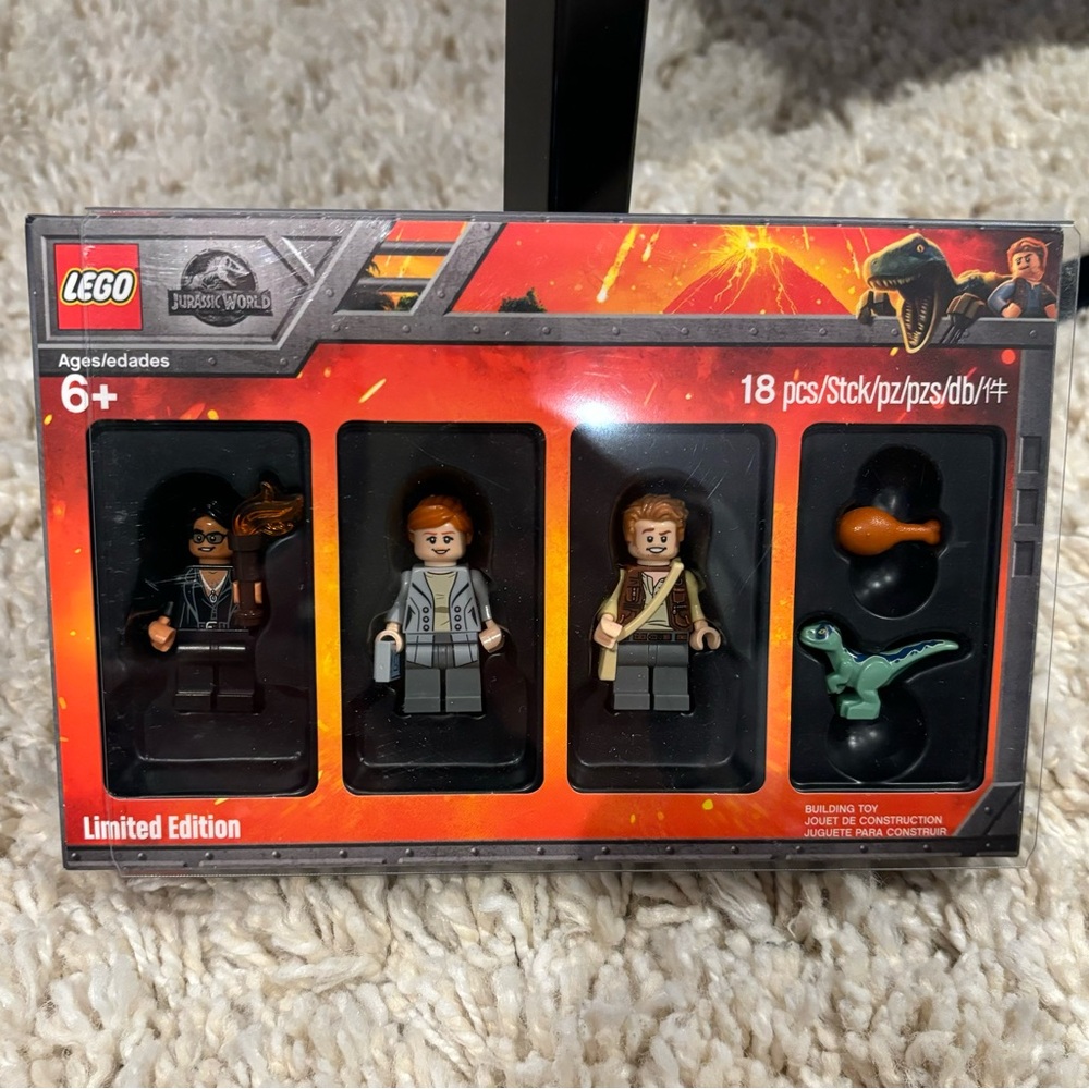 LEGO Jurassic World Limited Edition Minifigures